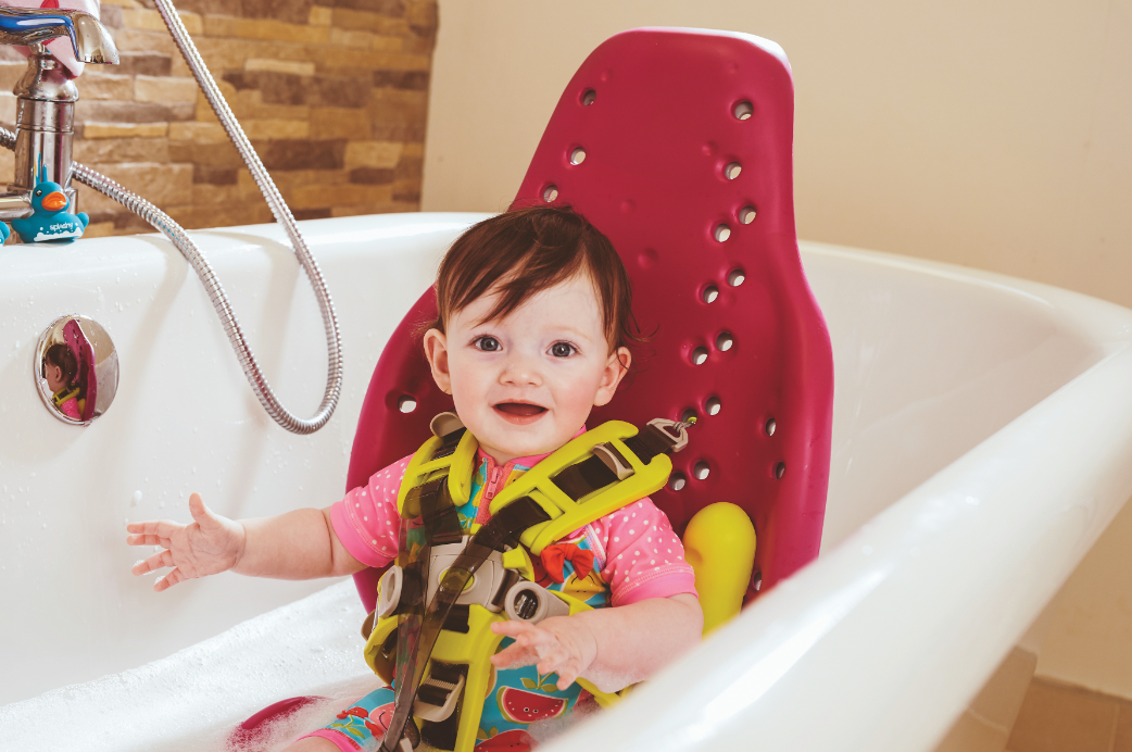 Firefly Splashy bath seat in bath