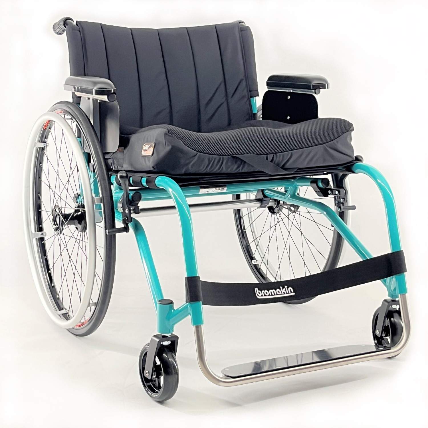 Street Classic Bariatric Wheelchair 1