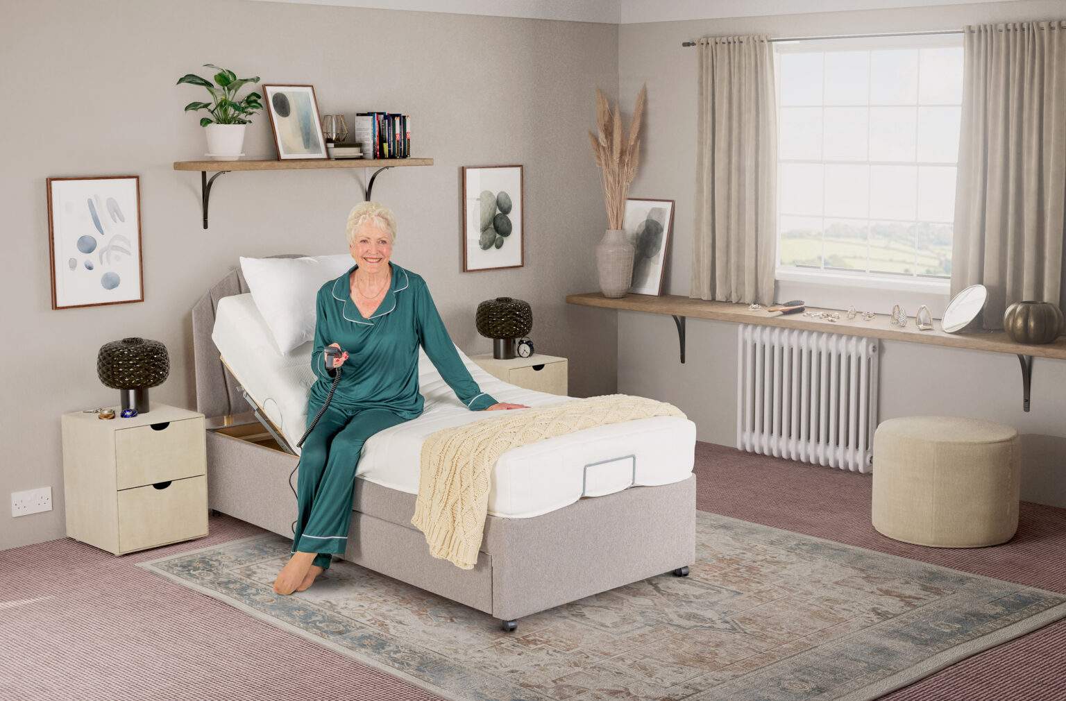 Adjustable single divan bed