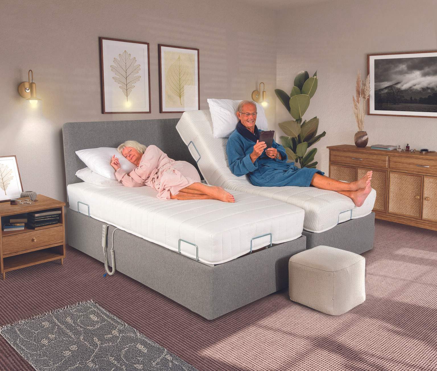 Double adjustable bed
