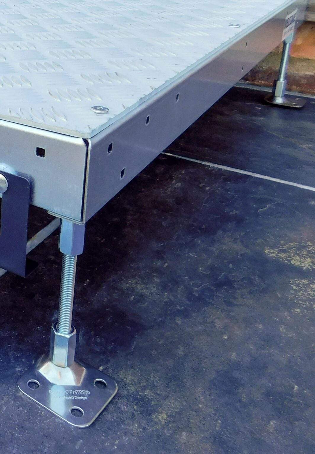 Giant Half-Step Height Extension Kit 1